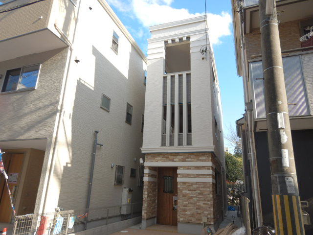 神戸市東灘区青木５丁目のアパート