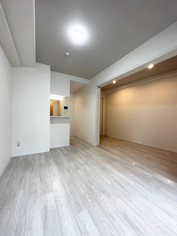 神戸市中央区元町通７丁目の賃貸マンションの居間・リビング