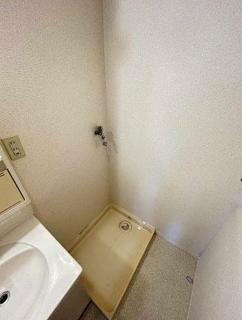 神戸市中央区熊内町２丁目の賃貸マンションの洗面所