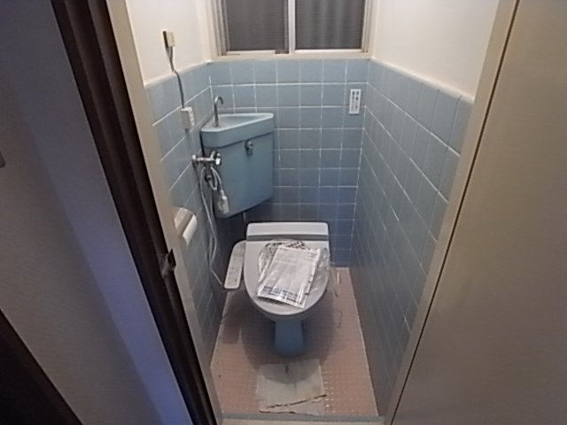 芦屋市精道町の賃貸マンションのトイレ