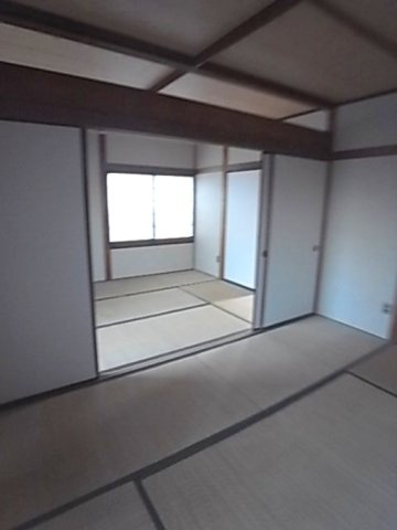 芦屋市精道町の賃貸マンションの居間・リビング