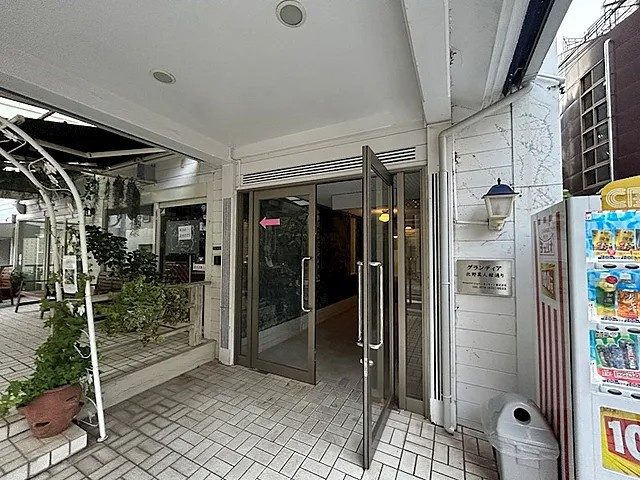 グランディア北野異人館通りのエントランス