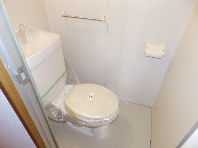 神戸市灘区中原通７丁目の賃貸マンションのトイレ