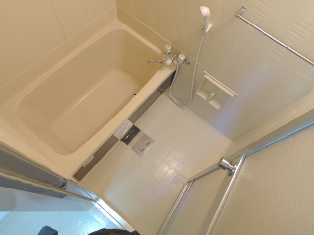 サンハイツOKAの浴室