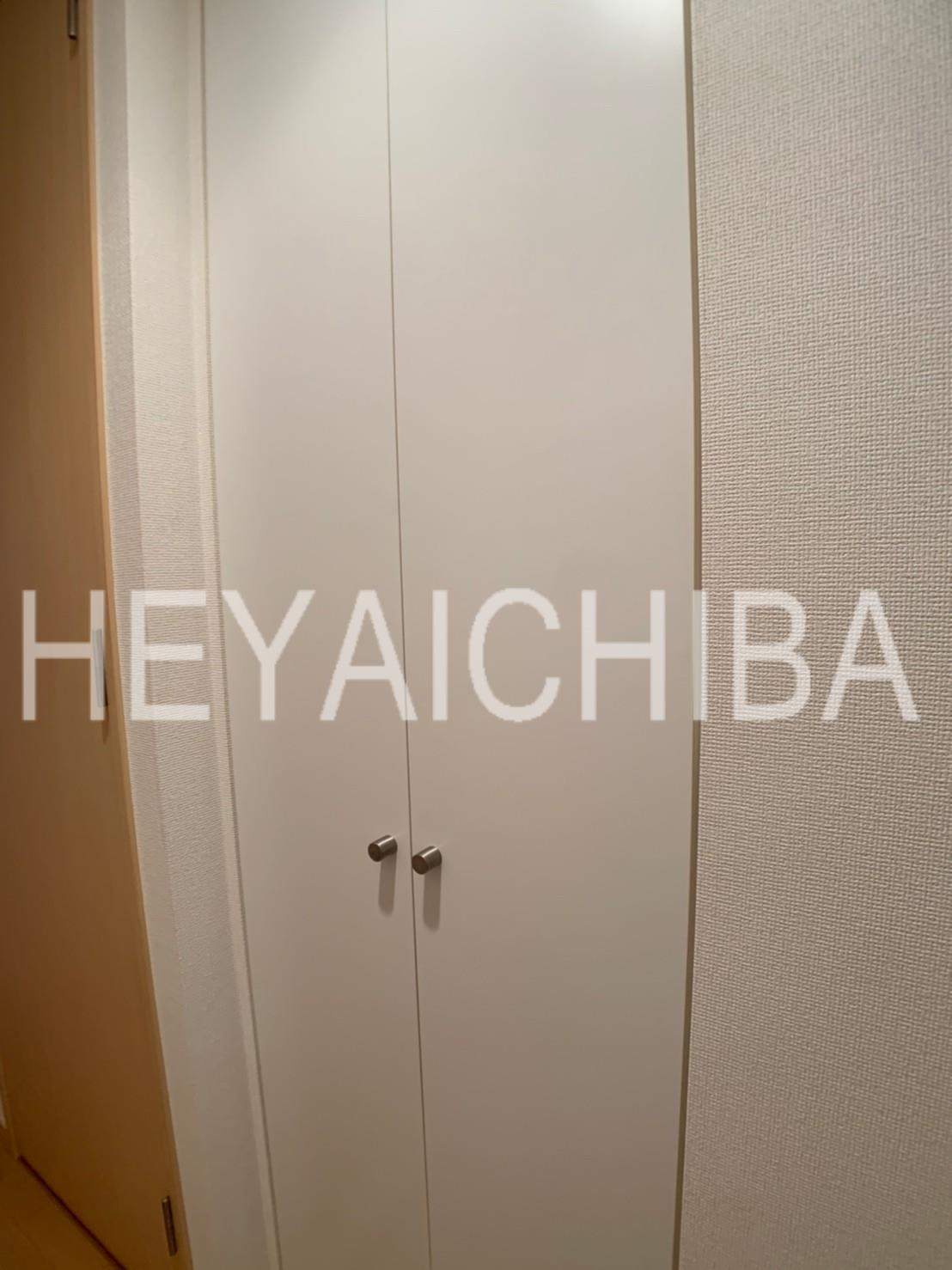 ヒューマンハイム新御徒町の玄関|シューズボックス