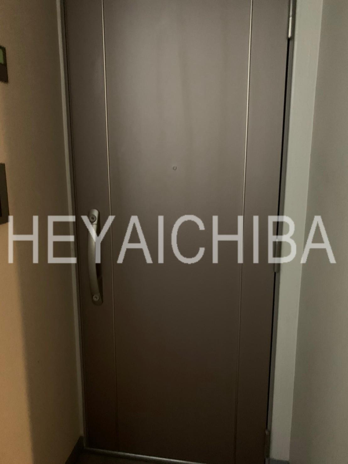 ヒューマンハイム新御徒町の玄関