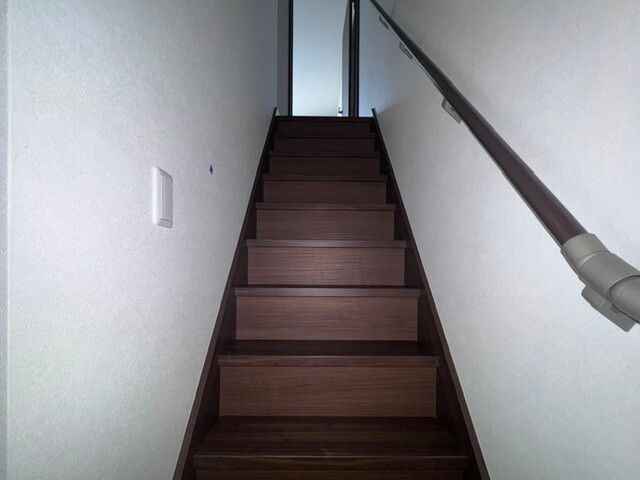 プロンプト高三潴の内装
