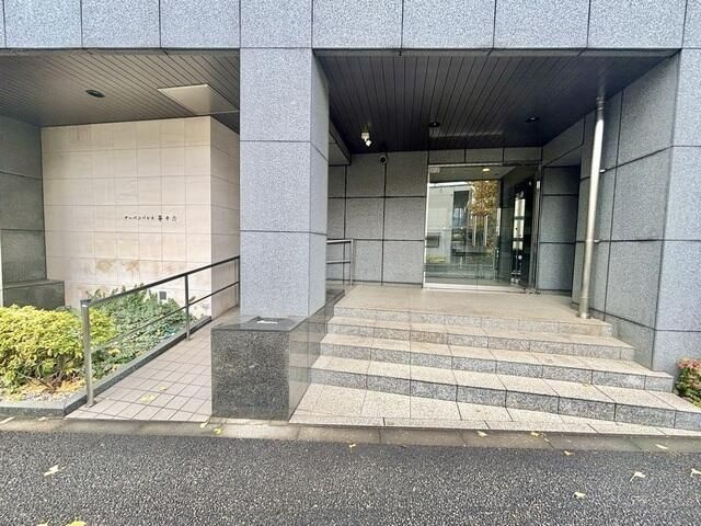 アーバンパレス等々力のエントランス