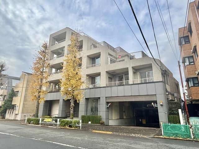 アーバンパレス等々力の外観