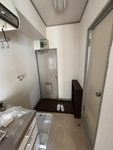 ヴィレッヂ小栗の玄関