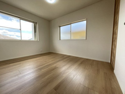 【洋室】 | 猪名川町白金３丁目　中古戸建 | 2階6帖洋室　