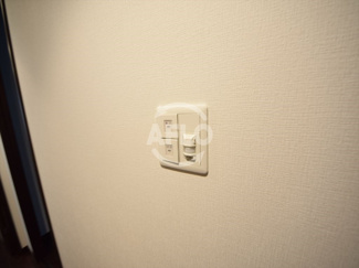 【設備】 | S-RESIDENCE淀屋橋 | S-RESIDENCE淀屋橋　玄関人感センサー