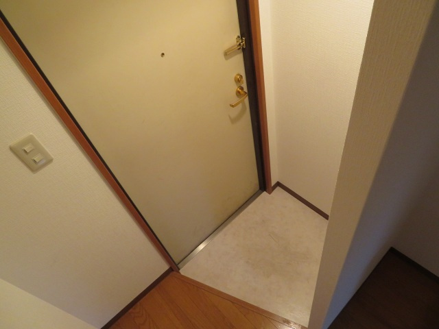 ジェイプライド新深江の玄関