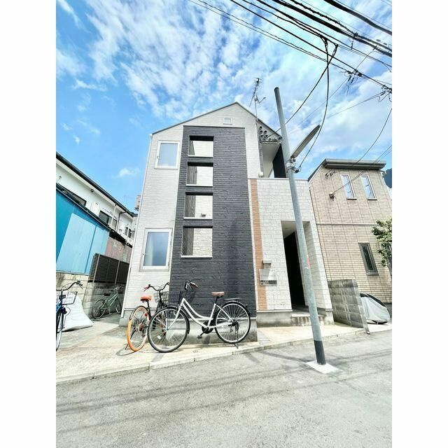 ファーストハウス北新宿の外観