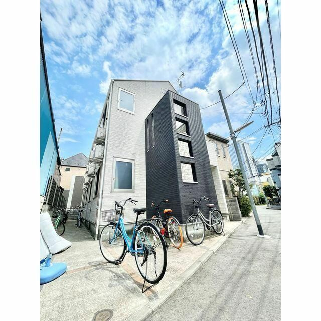 ファーストハウス北新宿の外観