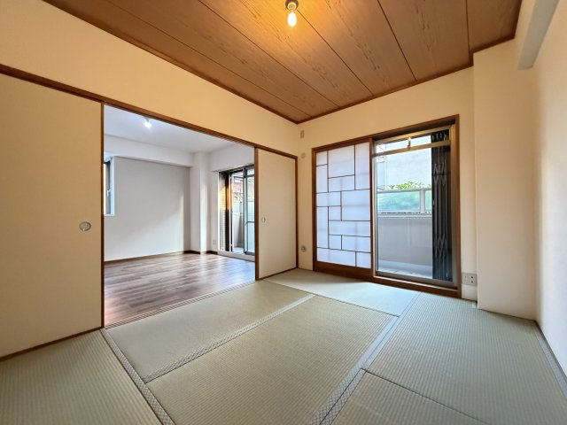 ボンホワイエ帝塚山の和室