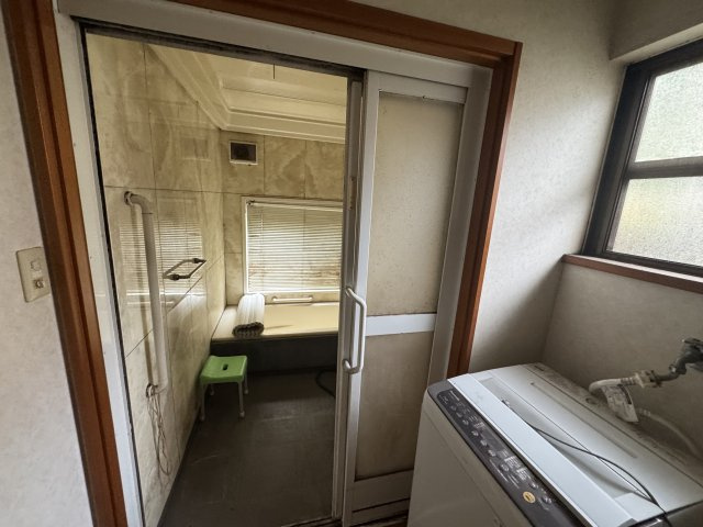 -三丁目不動産-　深谷市西大沼　平成9年築の洗面所