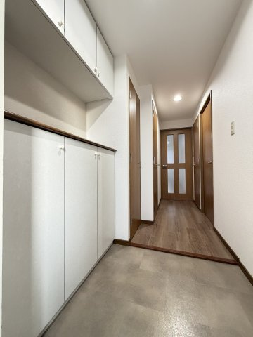 ボンホワイエ帝塚山の玄関