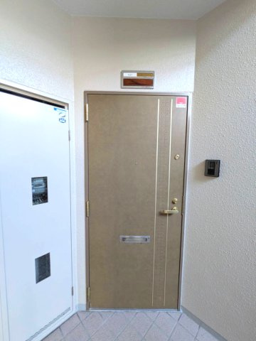 昭南館Ⅰの玄関|玄関です