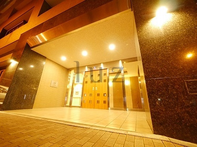 藤和シティホームズ横浜吉野町のエントランス