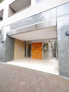 藤和シティホームズ横浜吉野町のエントランス