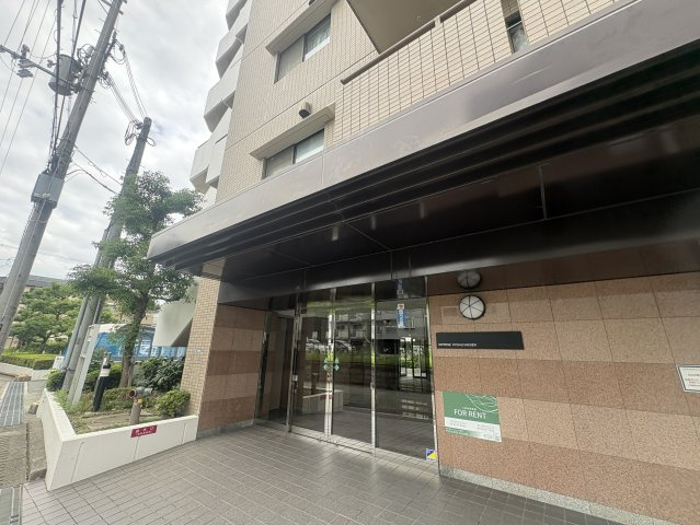 インプルーブ緑地公園のエントランス