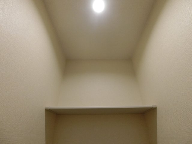 【収納】 | ビューコート | イメージ103号室の写真（反転あり）