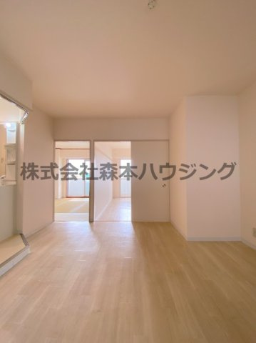 【居間・リビング】 | 　グリーンピア守口 | 使いやすい居間です