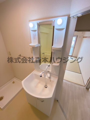 【独立洗面台】 | 　グリーンピア守口 | 朝の身支度には欠かせない独立洗面化粧台