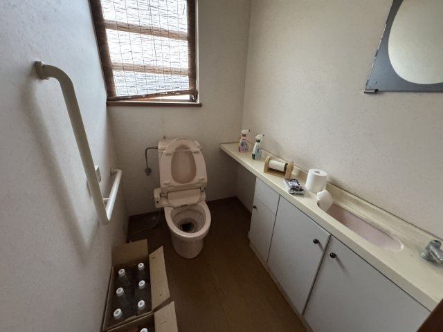 【トイレ】 | -三丁目不動産-　深谷市西大沼　平成9年築 | シンプルで使いやすいトイレです