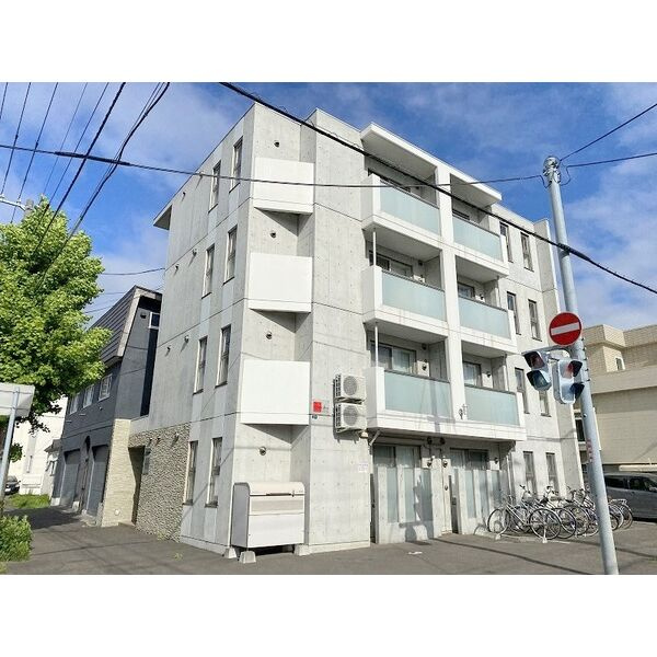 FORTRESS N18の画像