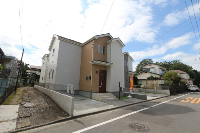 【Heartfull Town】小平市学園東町２丁目21番　新規３棟の外観|コンビニ・ドラッグストアまで徒歩5分圏内！
スーパーまで徒歩10分圏内と普段のお買い物に便利♪
