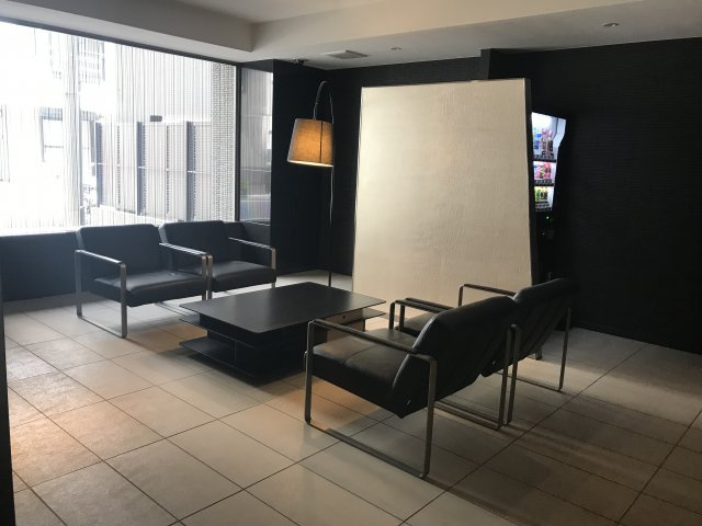 パークアクシス蔵前のロビー
