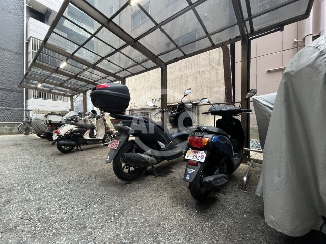 マイルド新大阪レジデンス3号館のその他|バイク置き場
