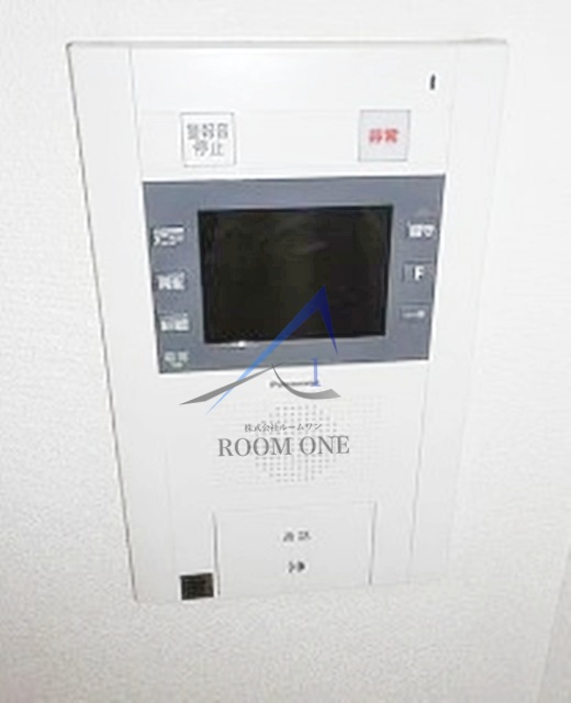 門前仲町レジデンス弐番館の設備|モニター付きインターホンです。