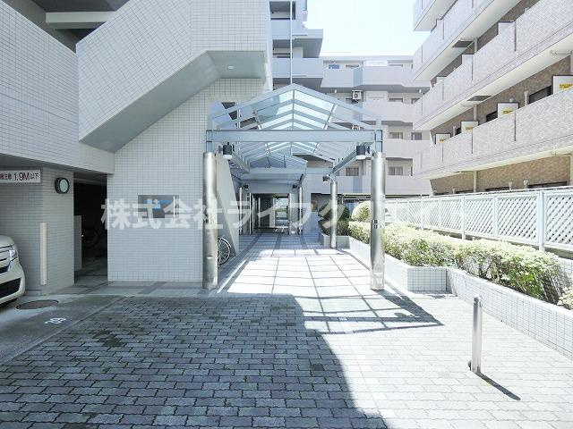 シティレジデンス豊田のエントランス