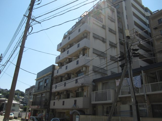 ドルフィン大浦の外観