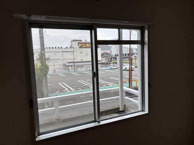 北西向きの洋室からはドン・キホーテが見えます♪