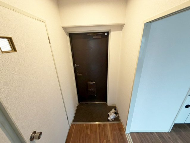 レクシア木川東の玄関