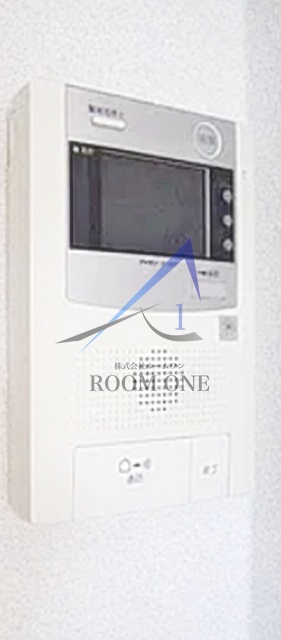 コンフォール南太田のセキュリティ|モニター付きインターホンです。