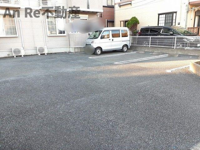 サニーヒルズⅡの駐車場