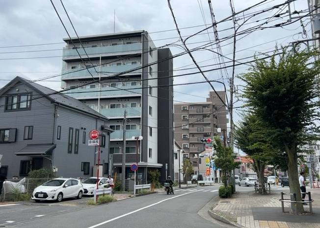 【展望】 | サウスフロンテージ町田参宮橋 | 景色重視でお家選ぶをするとスーパーが遠い！学校が遠い！など生活をするうえで利便性で困ることもあります。まず一度現地を見学する際に、周辺の施設などがあるかを確認し、暮らし始めた後のことを想像しましょう。