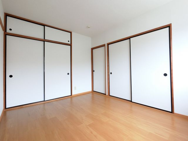【寝室】