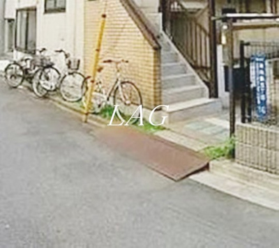 【その他共用部分】 | モトキハウス | 共有階段です。