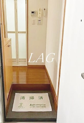 【玄関】 | フラットテラスＡ | 玄関です。