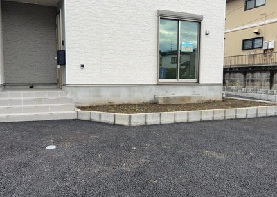 【構造・工法・仕様】 | 厚木市愛名　第10 | 地震の揺れに強い耐震構造と制震構造を組み合わせた安心の住宅仕様です。設計住宅性能評価書と建設住宅性能評価書を取得済みで、フラット35Sにも適合。構造面の信頼性と高い品質がしっかりと証明されています。