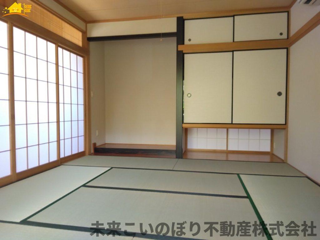 【和室】 | 久喜市西大輪中古戸建て | 家事の合間にちょっとひと休み♪足をのばして寛げる和室♪客間やキッズスペースにも最適です♪