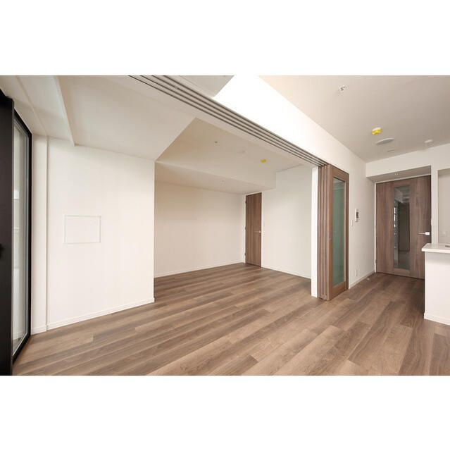 ＨＡＭＡＣＨＯ　ＡＰＡＲＴＭＥＮＴＳの居間・リビング
