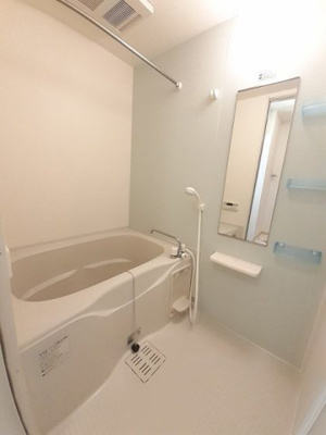 【浴室】 | グリーン　ビラ　Ｂ | コンパクトで使いやすいお風呂です