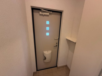 【玄関】 | ミニョンさくら | 外からの目が気にならないバルコニーで洗濯物が干せます